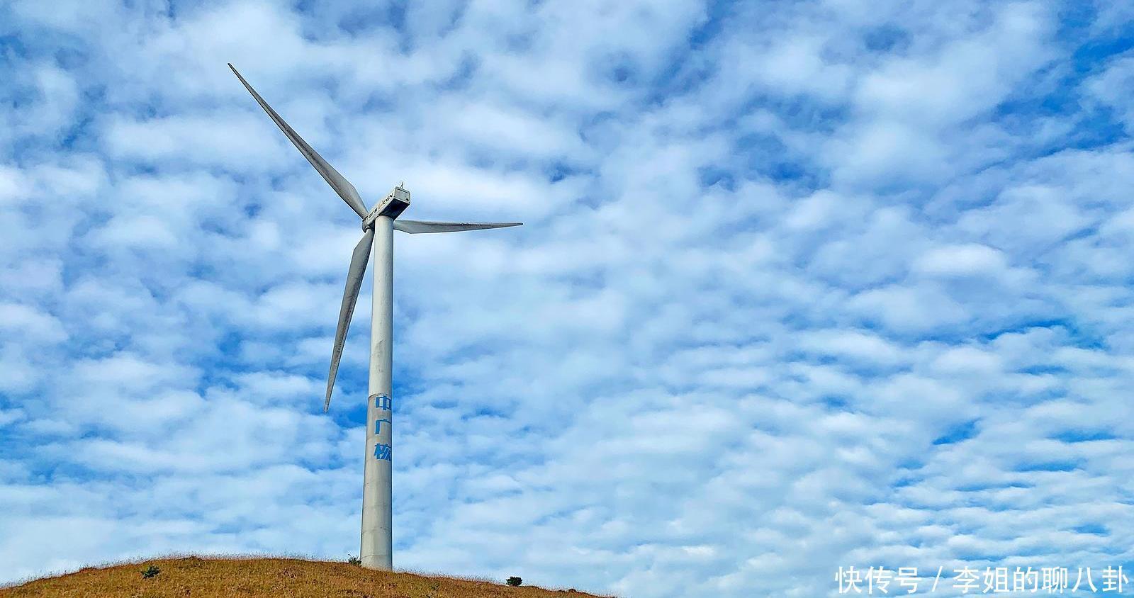 中联重科LW3600-240NB风电塔机是针对超高塔筒、大兆瓦单机容量风电市场研发的一款全新风电吊装重器