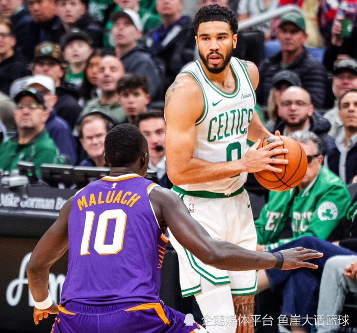 布朗罚球21中19率队逆转太阳 凯尔特人险胜