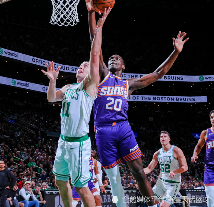 布朗罚球21中19率队逆转太阳 凯尔特人险胜