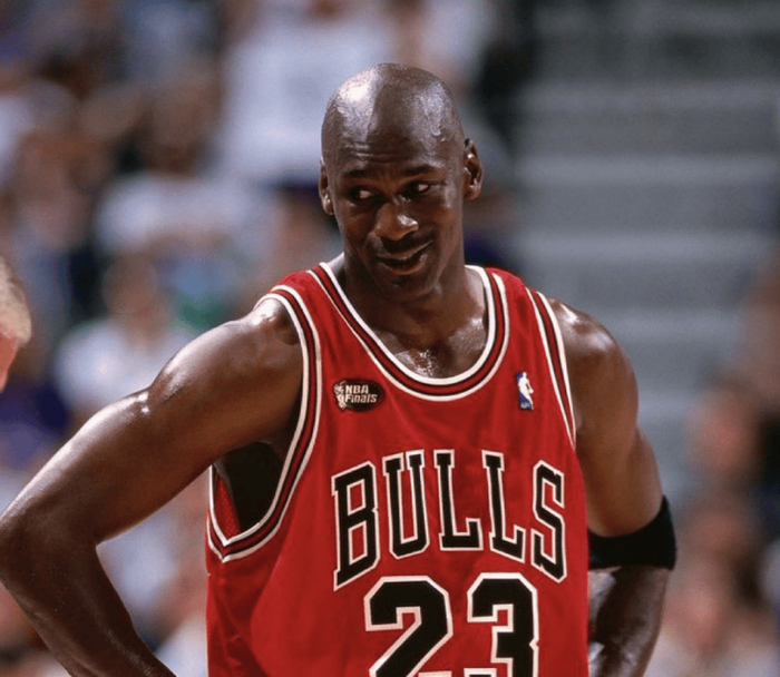 乔丹怒怼美媒排名：历史最纯粹得分手非我莫属