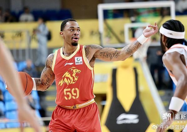 深圳掀翻卫冕冠军创8连胜 厦门逆袭冲十甲