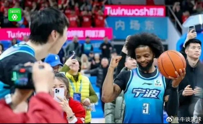 深圳掀翻卫冕冠军创8连胜 厦门逆袭冲十甲